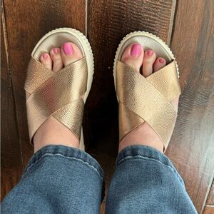 Rose Gold Metallic Slides - Altar’d State - 6.5
